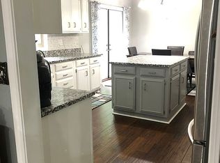 8405 N Ravenwood Dr, Muncie, IN 47303