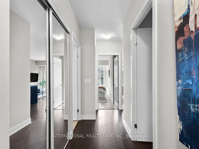 525 Adelaide St W #LPH35 — Photo 26