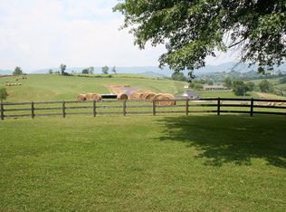 15 High Meadows Ln, Chilhowie, VA 24319