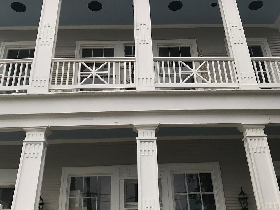 1st image of 1318 Prytania St