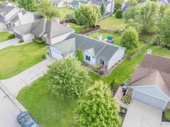 721 Diamond Point Pl, Fort Wayne, IN 46804