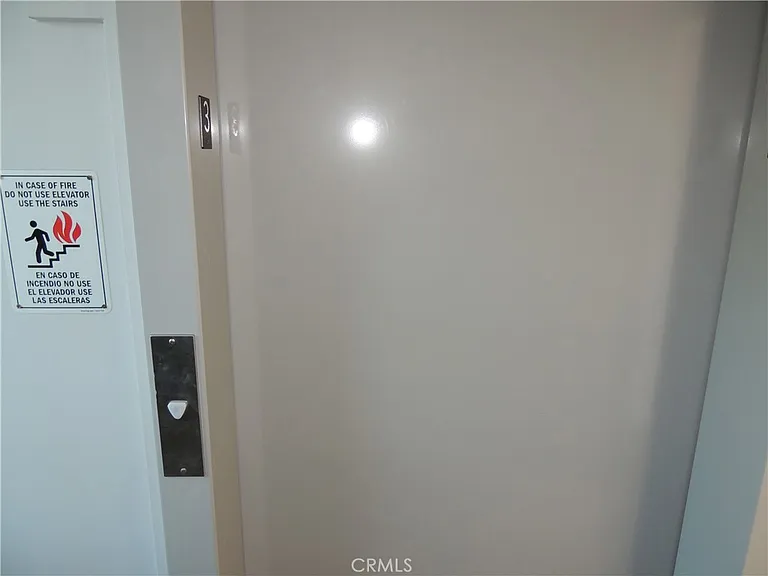 22735 Del Valle St #1 — Photo 6