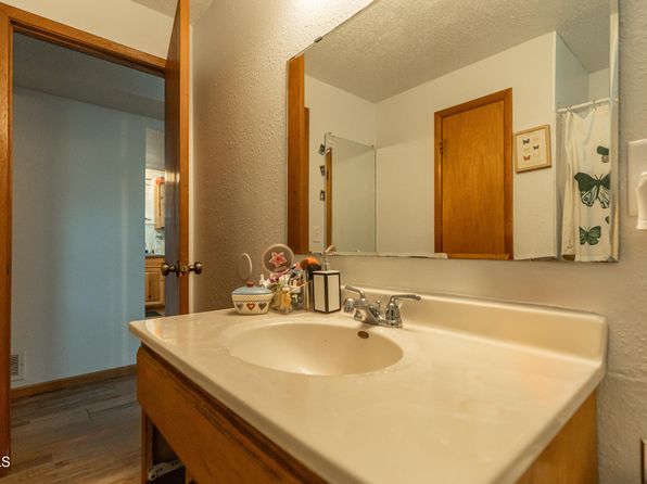 bismarck-north-dakota-78396356 picture