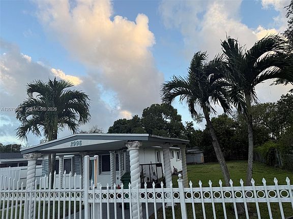 3rd image of 2998 NW 94th St