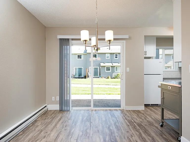 The Jax Apartments | Dining Room