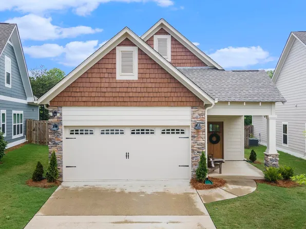 2750 Village Pl, Birmingham, AL 35211