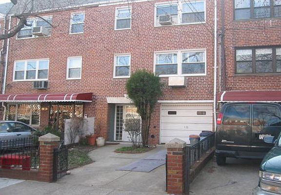 2nd image of 3012 70th St
