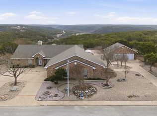 2001 Crown Ridge Dr, Kerrville, TX 78028