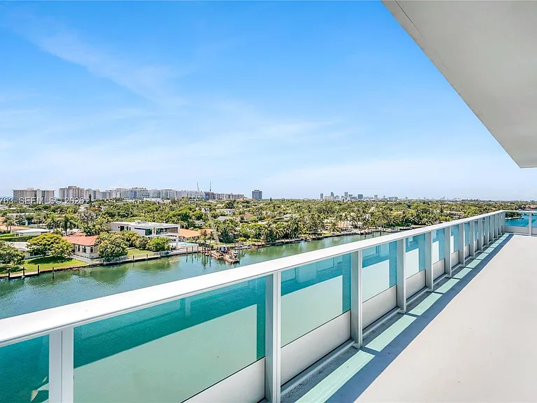 9201 E Bay Harbor Dr #Penthouse 809 — Photo 31