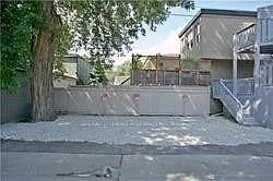 104 Leslie St E #MAIN FL — Photo 24