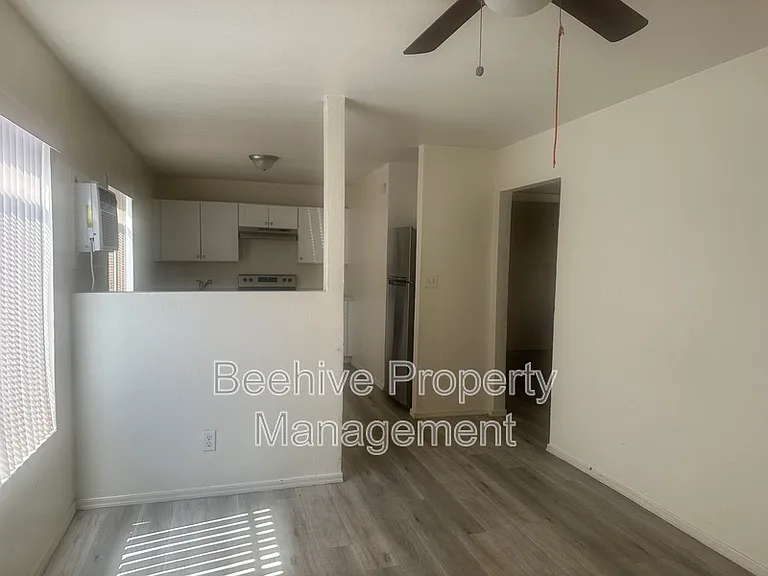 739 E Pierce St #5 — Photo 7