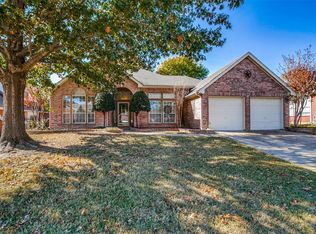 4557 Paddington Ln, Grand Prairie, TX 75052