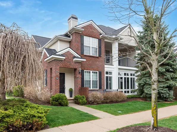 301 Scio Village Ct Unit 260, Ann Arbor, MI 48103