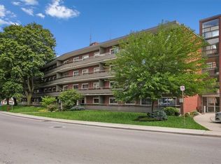 Sunrise Towers, Hamilton, ON L8K 4E3