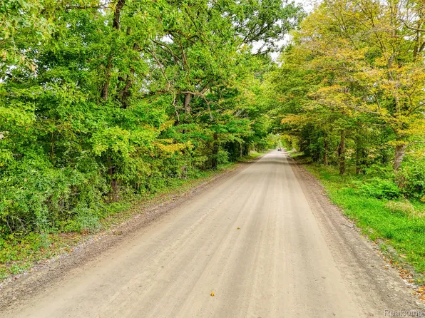 V/l Pingree Rd, Howell, MI 48843