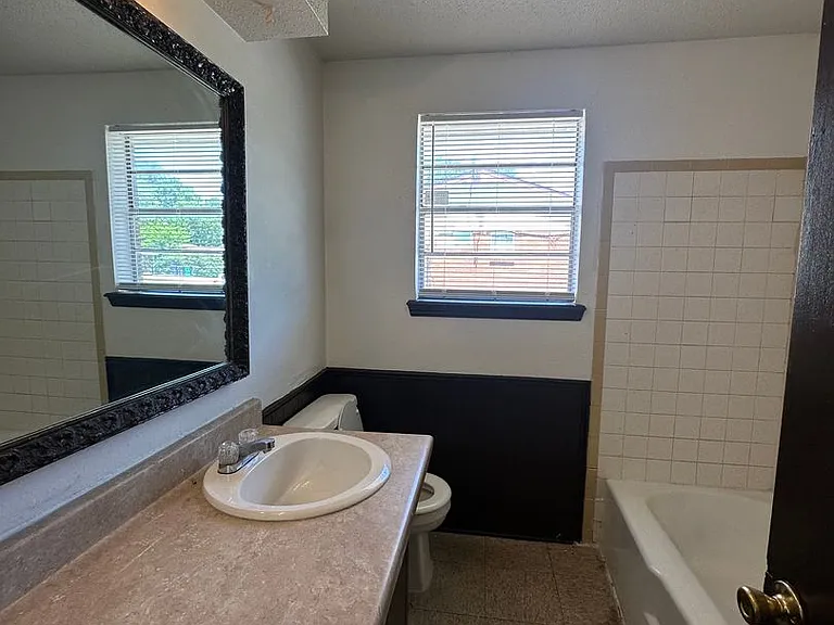 4016 SE 48th St — Photo 42