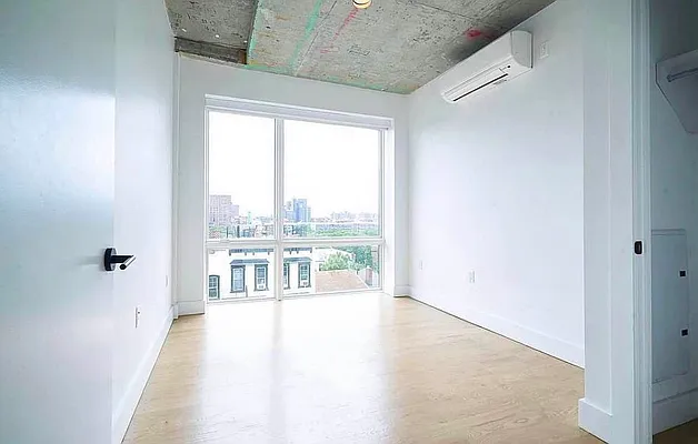 Bedroom, photo 2