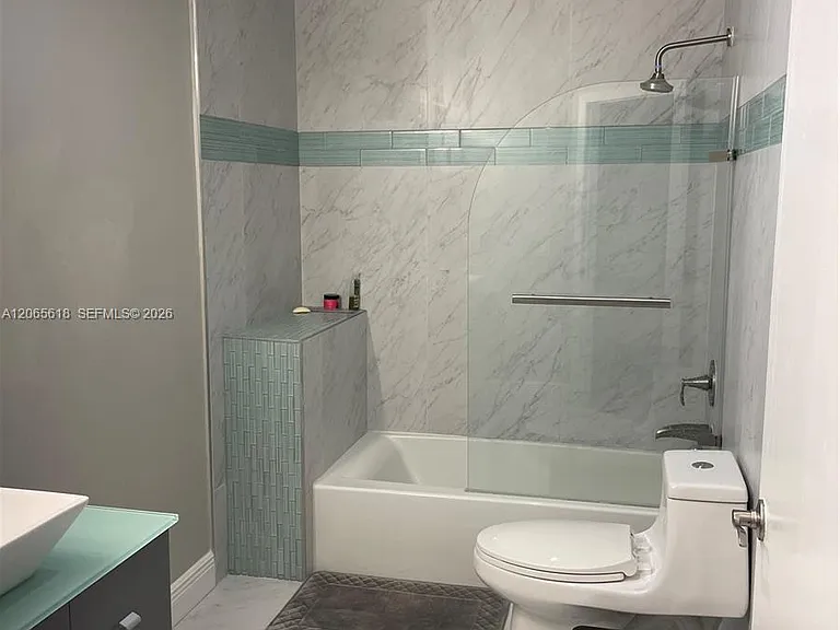 246 Avenue L — Photo 7