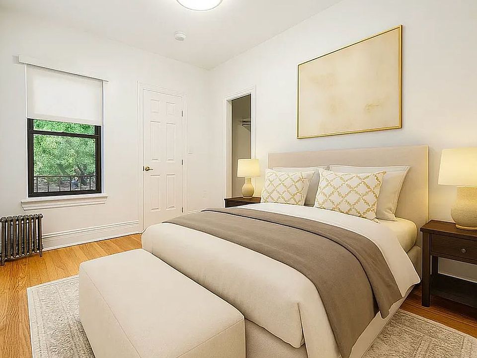 2nd image of 122 Norfolk St APT 4
