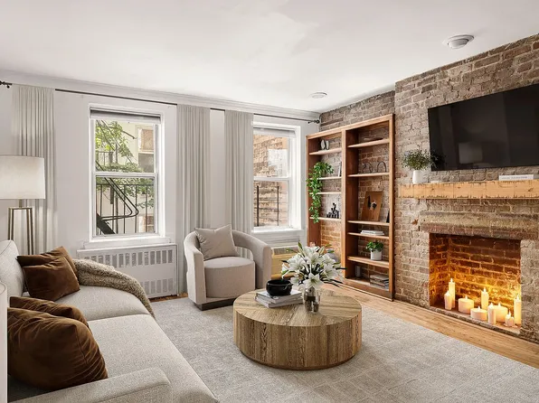 323 E 21st St #M4, New York, NY 10010