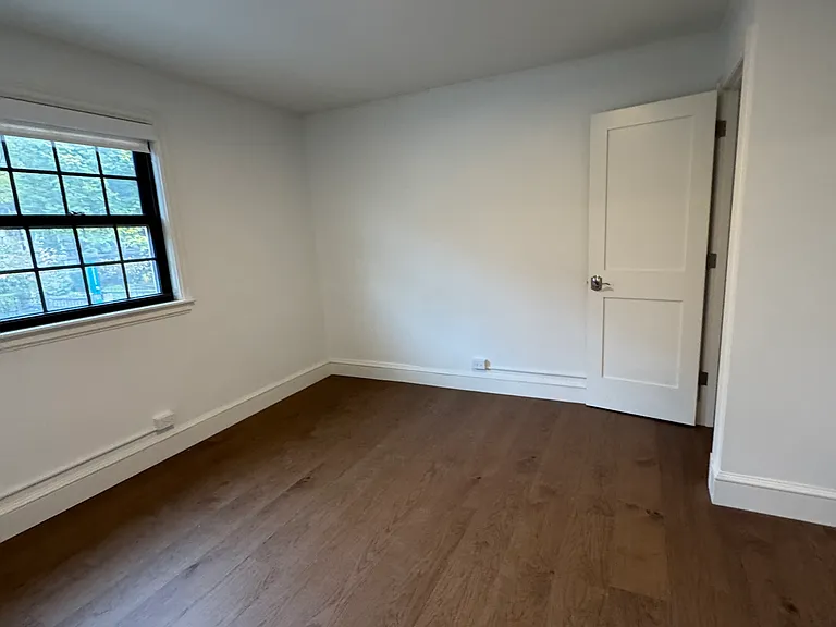 1202 Massachusetts Ave — Photo 16