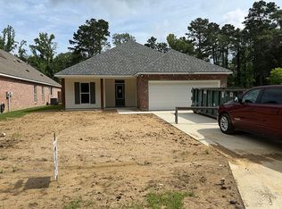 10303 Valmon Burns Way, Denham Springs, LA 70726