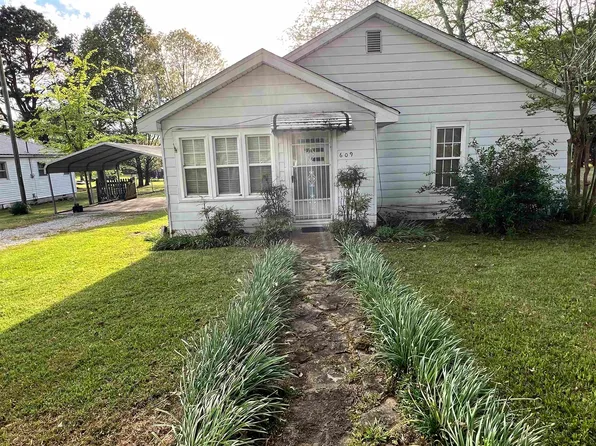 609 Church St, Rogersville, AL 35652