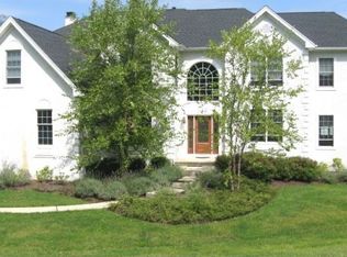 2 Greenbriar Ct, Flanders, NJ 07836