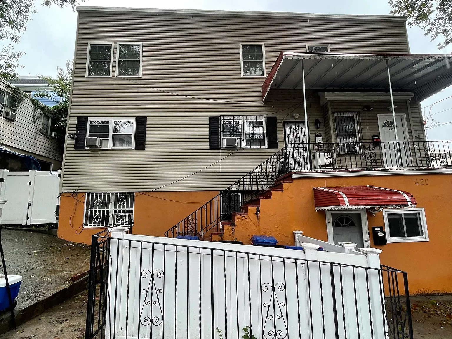 3 bed, 2.0 bath, $2,975 — Photo 1