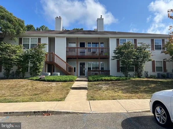 151 Harlequin Glade, Bayville, NJ 08721