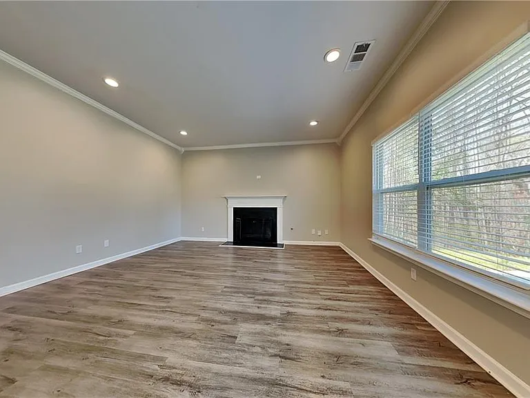 4341 Ash Tree St — Photo 2