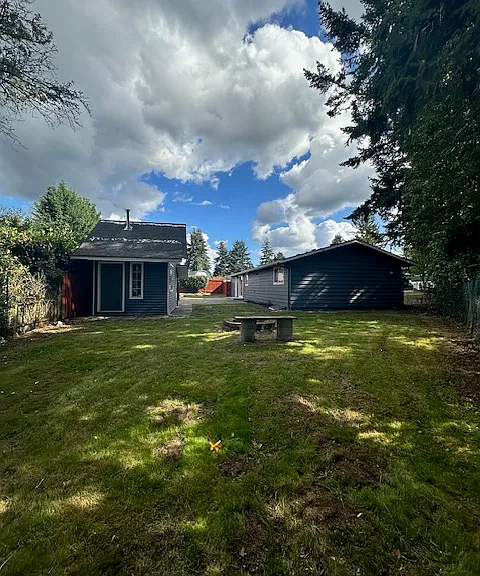 10208 SE 205th St — Photo 24