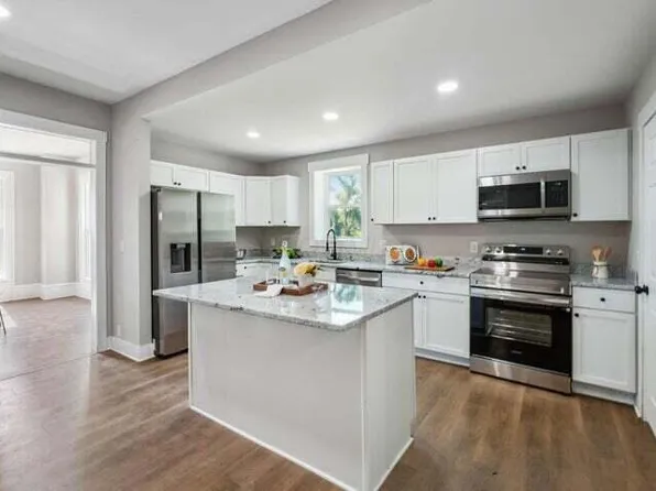 6761 Granville Rd, Mount Vernon, OH 43050