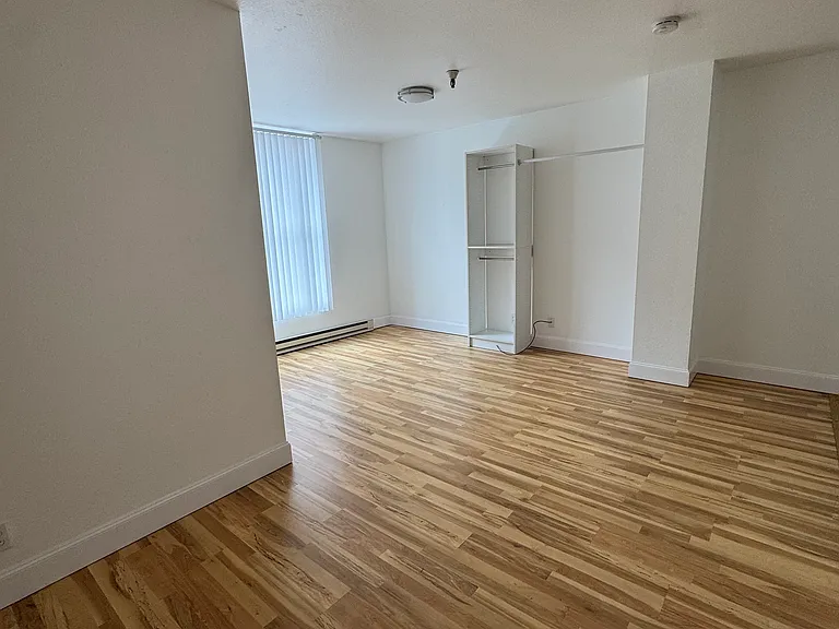 17 SW 2nd Ave #211 — Photo 3