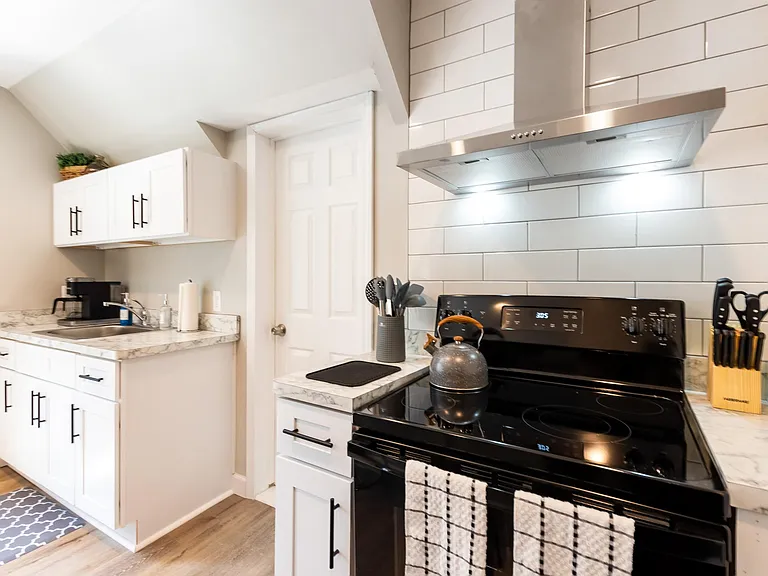 278 Euclid St #2 — Photo 19