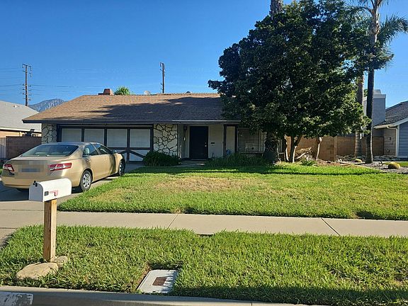 2nd image of 10272 Pepper St