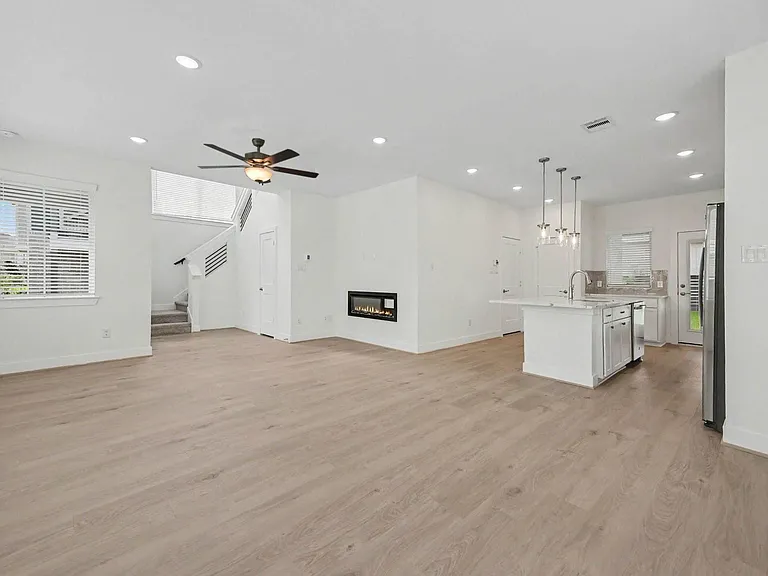 21231 Creeping Bentgrass Dr — Photo 9