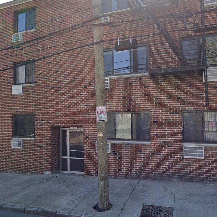 1st image of 227 Hawthorne Ave APT 1A