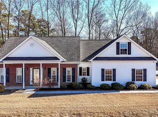 127 Ash Ct SE, Calhoun, GA 30701