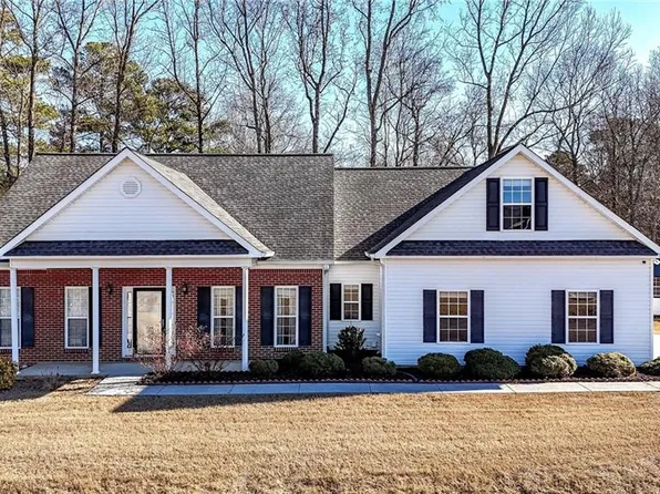 127 Ash Ct SE, Calhoun, GA 30701