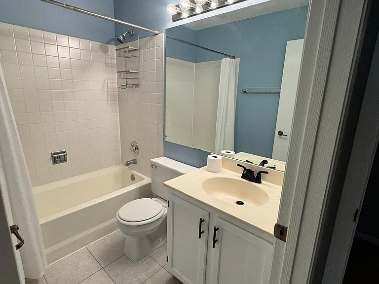 1619 Woodcrest Cir #1619 — Photo 16