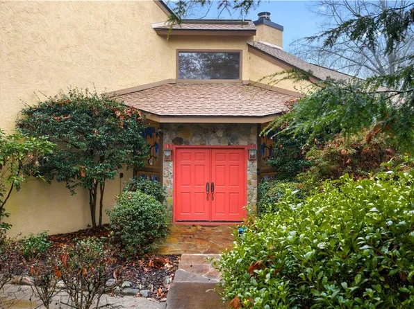 845 Waddington Ct, Sandy Springs, GA 30350