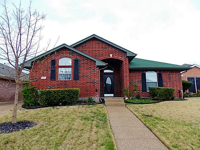 1st image of 706 Dogwood Ln