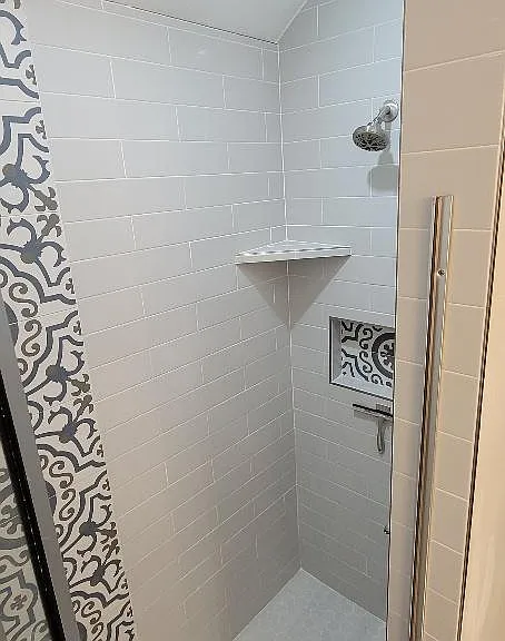2440 Santa Monica St — Photo 8