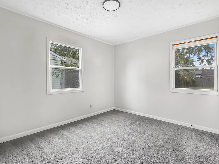 4483 Saint Margaret Ln — Photo 23