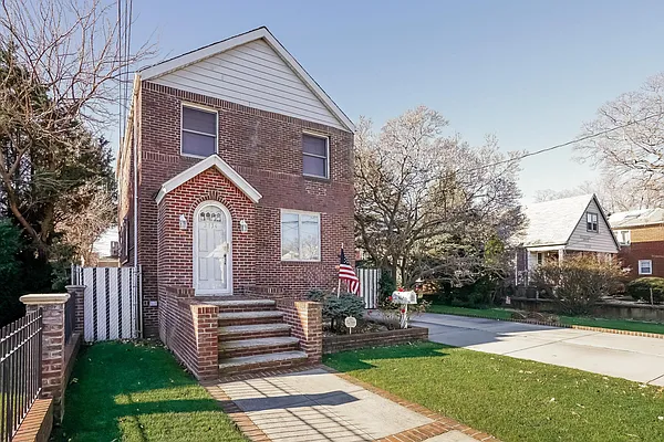 Sold by Fillmore | media 9