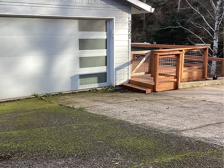 2752 NE Reef Ave — Photo 20