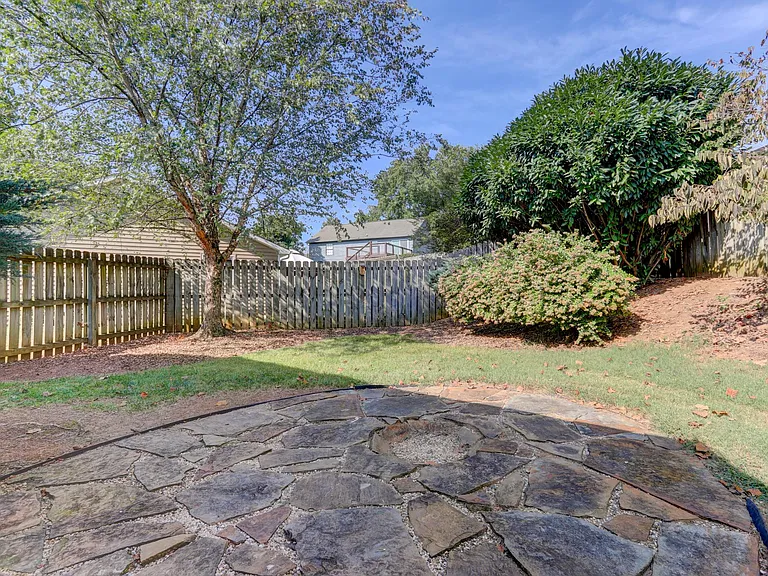 800 Black Rock Cir — Photo 20