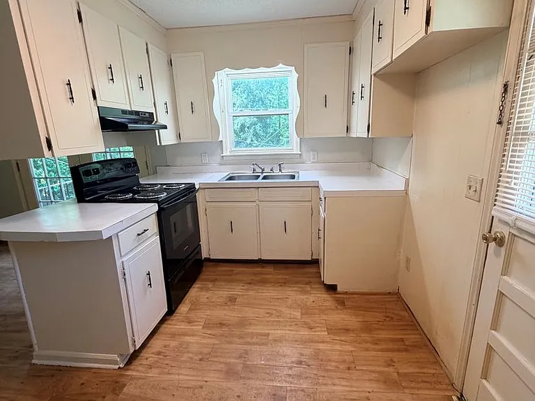 10 Dogwood Ln — Photo 8