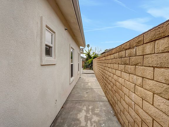 3rd image of 3110 S Manitoba Dr #3112